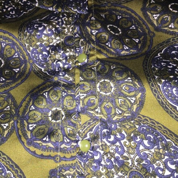 Sold locally PRICE DROP ✨Apt 9 Ruffled Top - Picture 3 of 4